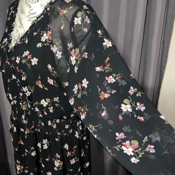 Madewell Black Floral Smocked Waist  Midi Dress/Size Large - Picture 6 of 10
